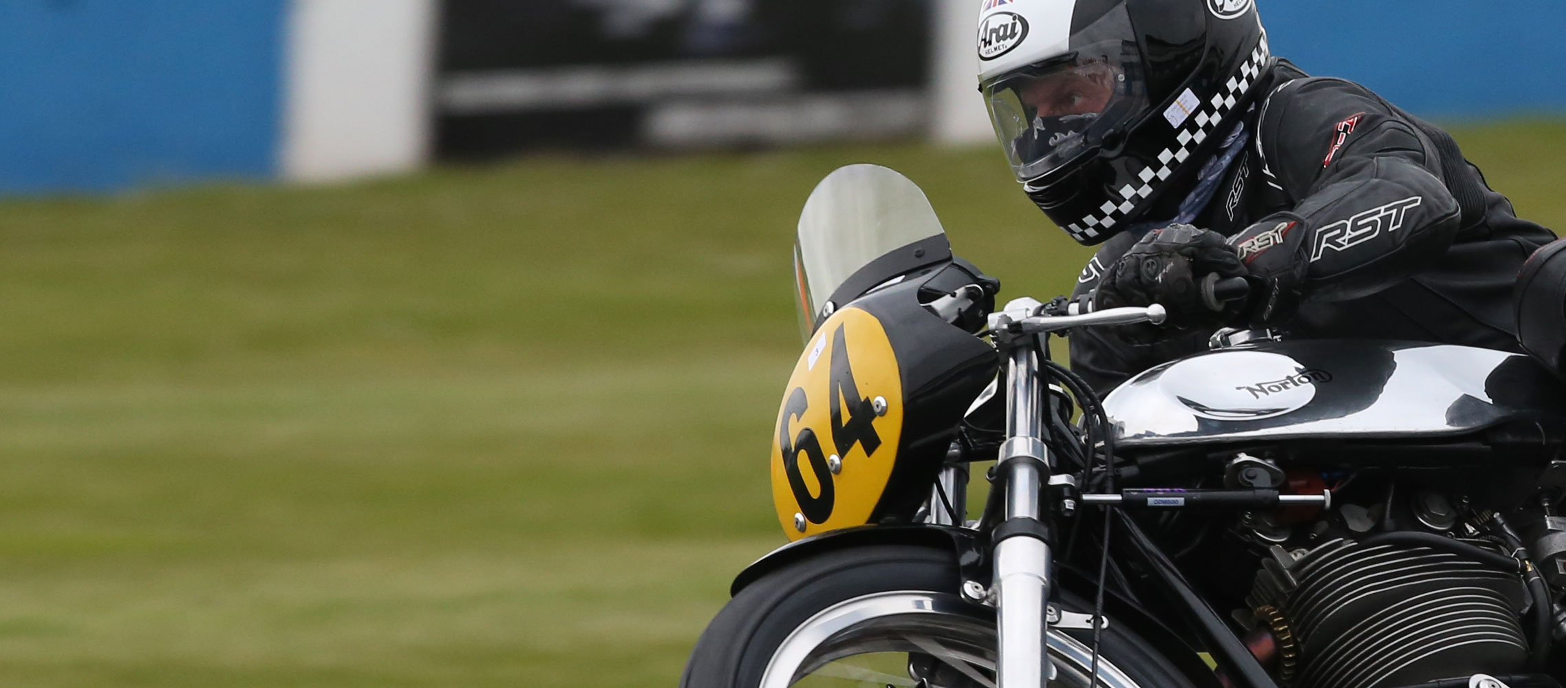 Chris Bassett racing his Manx Norton at the Lansdowne